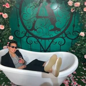 Meet your Posher, Angela